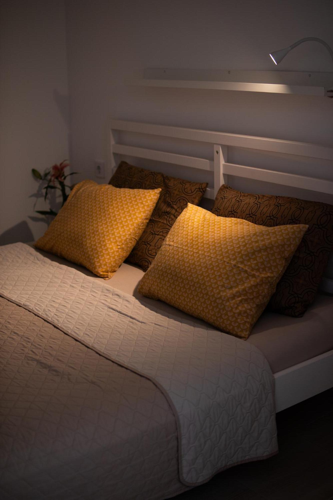 Kadena Apartments Kotor Luaran gambar