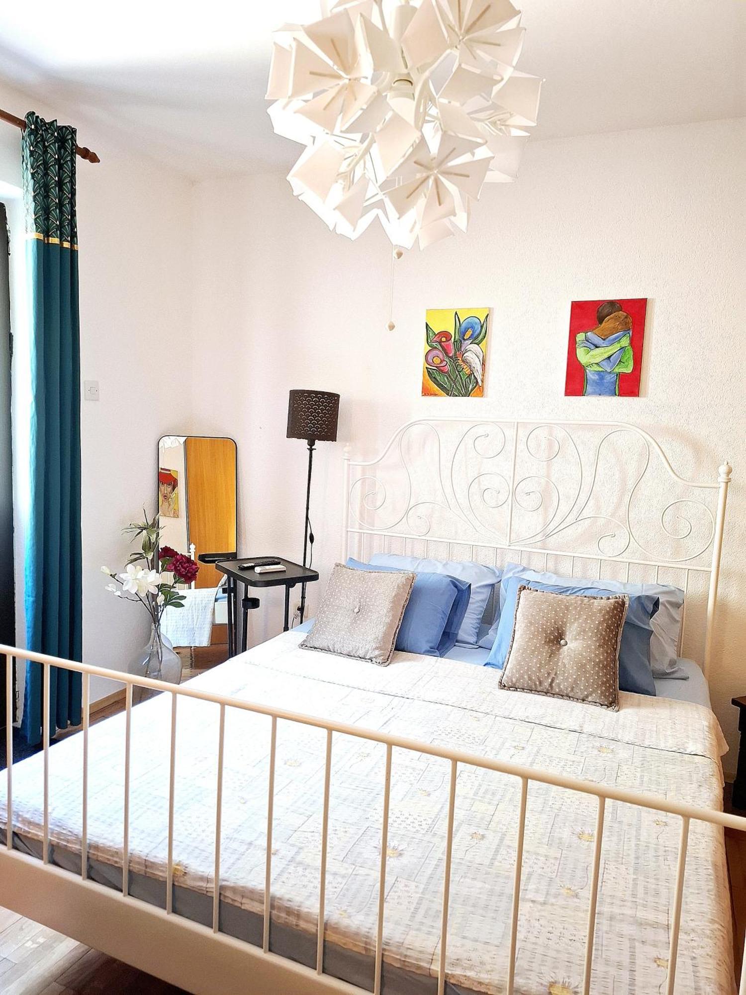 Kadena Apartments Kotor Bilik gambar