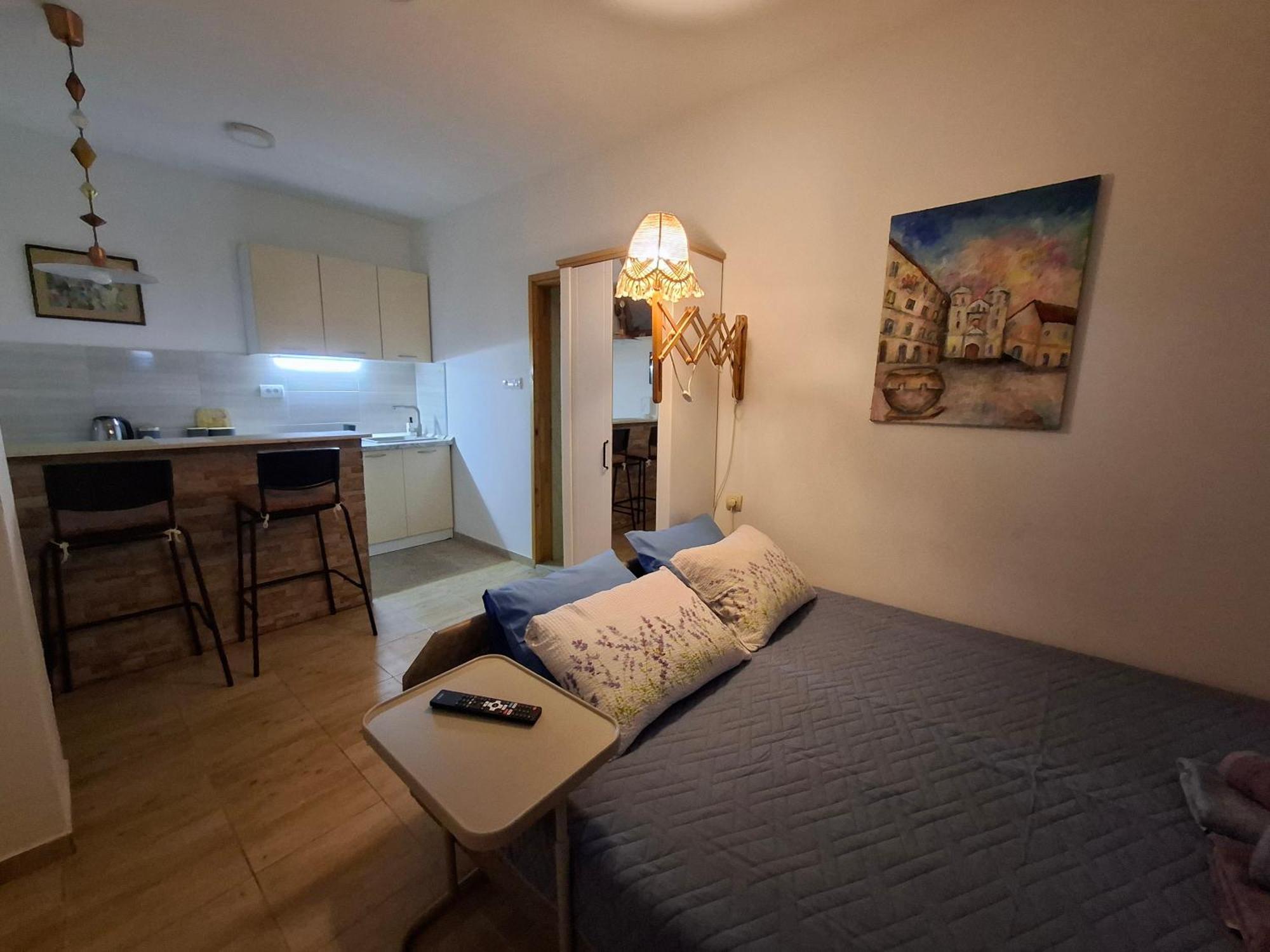 Kadena Apartments Kotor Luaran gambar
