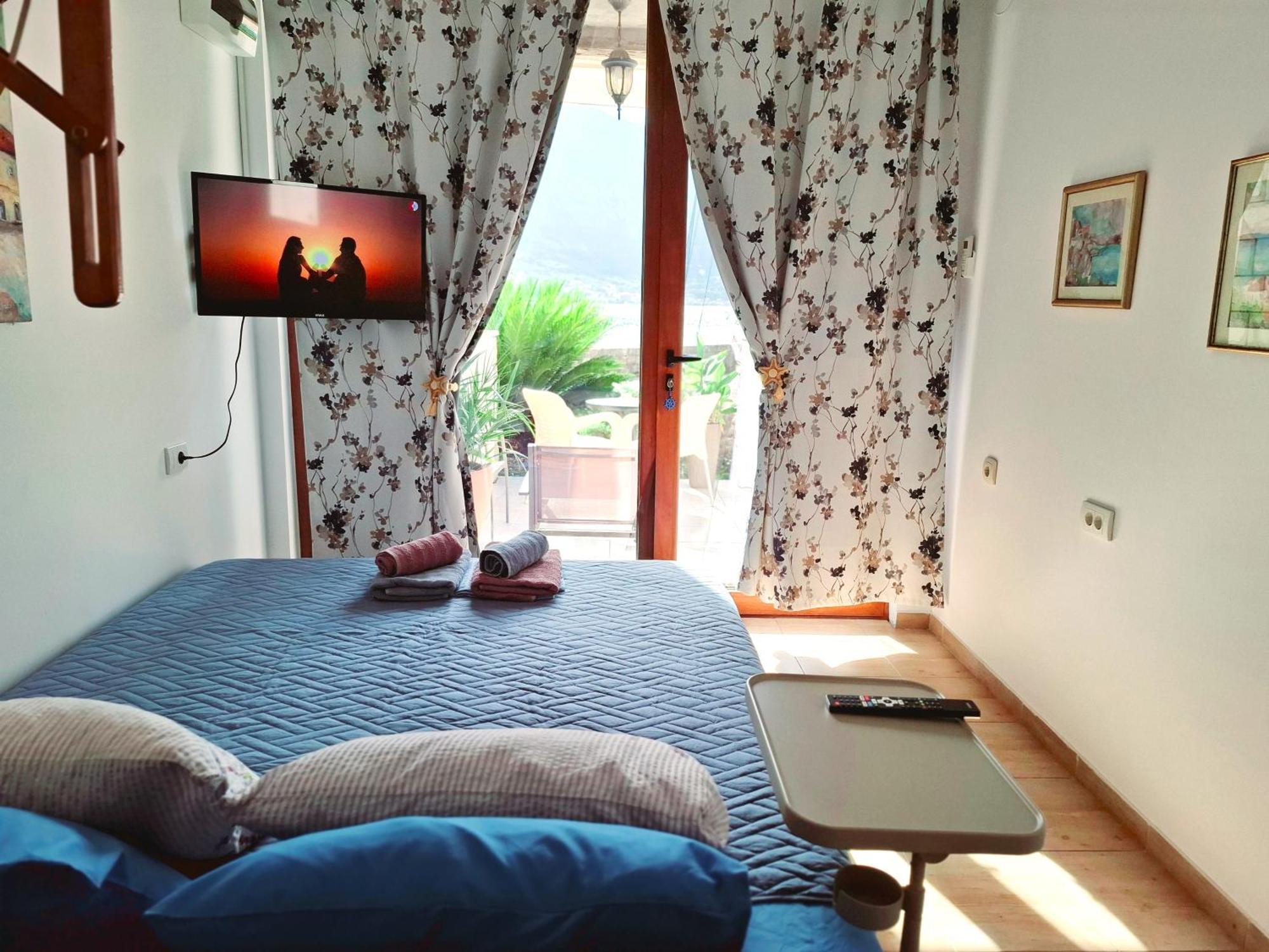 Kadena Apartments Kotor Luaran gambar