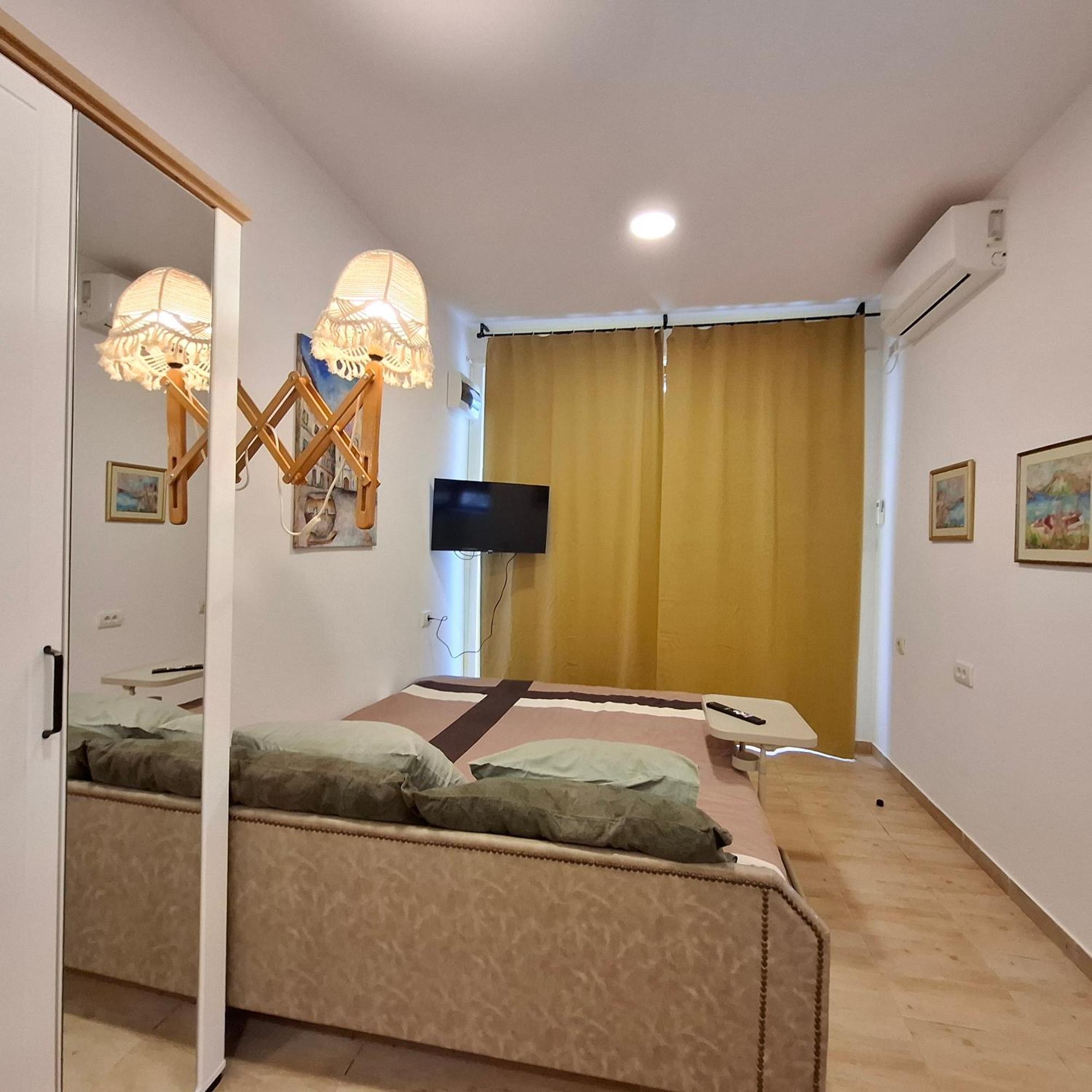 Kadena Apartments Kotor Luaran gambar